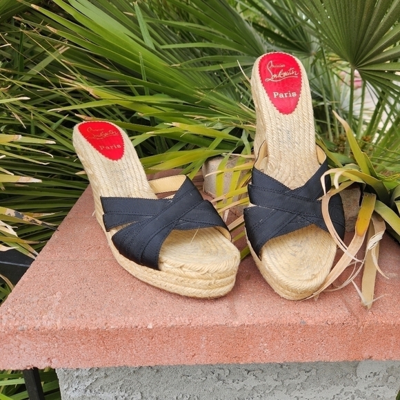 CHRISTIAN LOUBOUTIN wedge espadrilles with bow accent - Picture 9 of 11